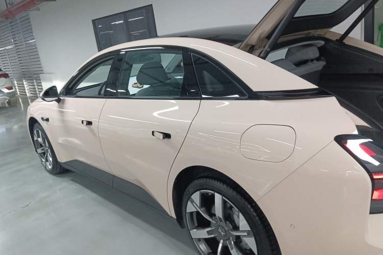 Used XPeng MONA M03 2024 620 with Ultra-Long Range
