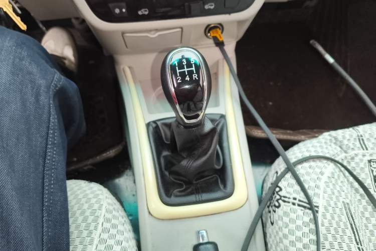 Used Jinbei New Hiace X30L 2021 1.5L Wealth Edition Bus Non-Air-Conditioned China VI Standard SWC15M Gear Lever