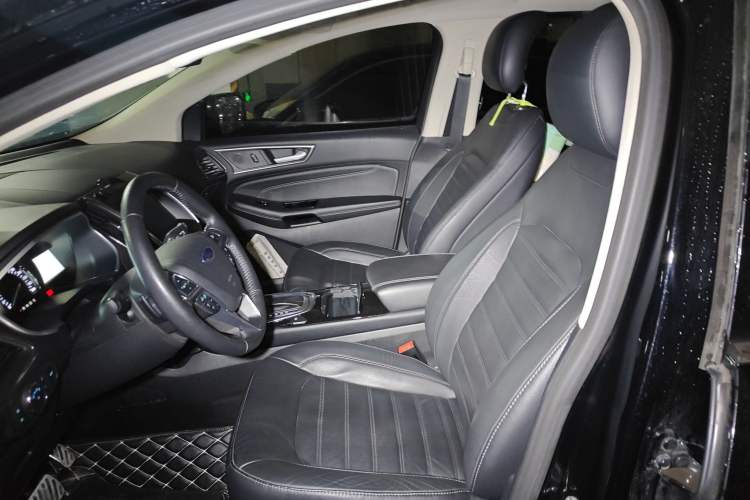 Used Ford Edge 2018 EcoBoost 245 Two-Wheel-Drive Titanium 7-Seater China VI Standard