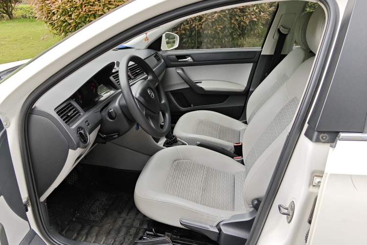 Used Skoda Rapid 2013 1.6L Automatic Smart Selection Model Left Front Seat