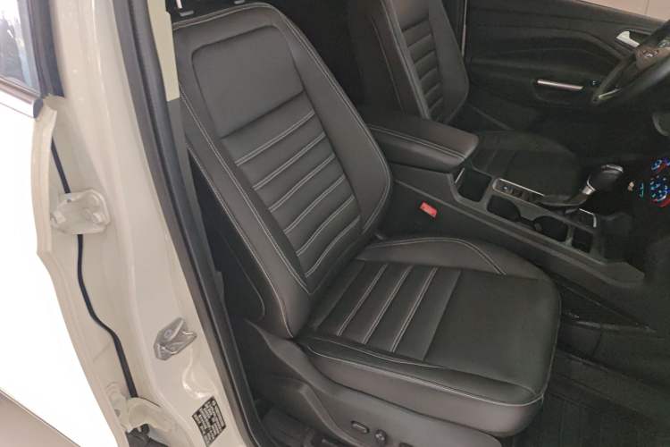 Used Ford Kuga 2017 EcoBoost 180 Two-Wheel-Drive Luxury Wing Edition
