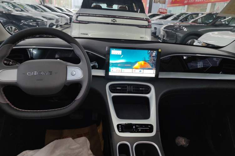 Used Geely Galaxy Geome 2026 Model 310km Youth Edition
