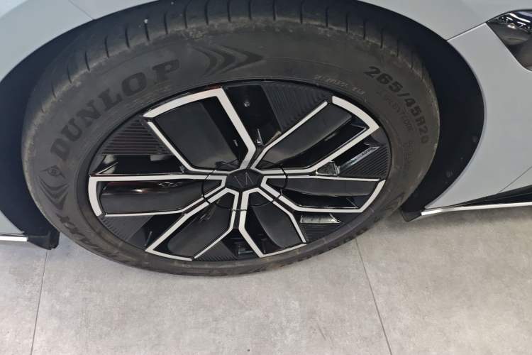 Used Avatr 12 2023 650 Three-Laser Four-Wheel Drive Performance Edition