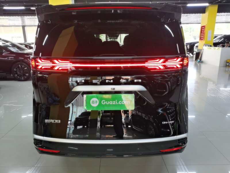 Used Denza D9 2024 DM-i 980 Four-Wheel Drive Prestige Model – Executive — 5