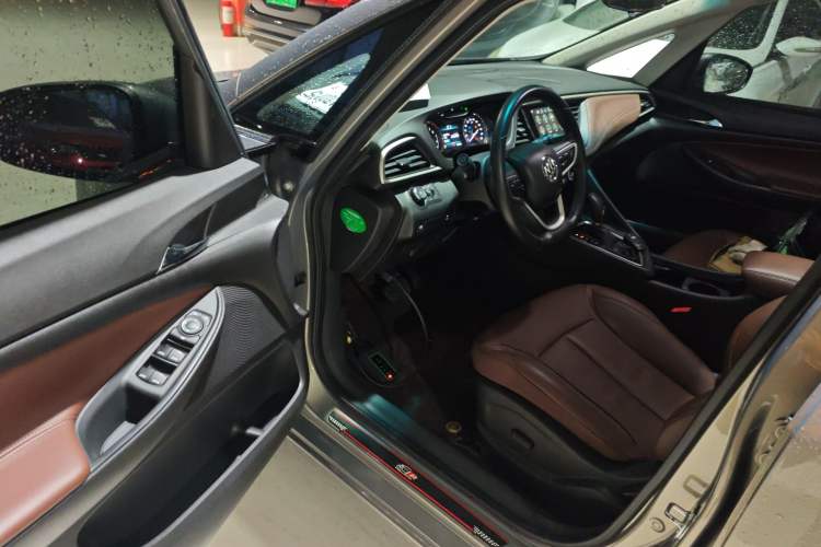 Used Buick GL6 2019 18T 6-Seater Connected Luxury Version China VI Standard Driver Seat