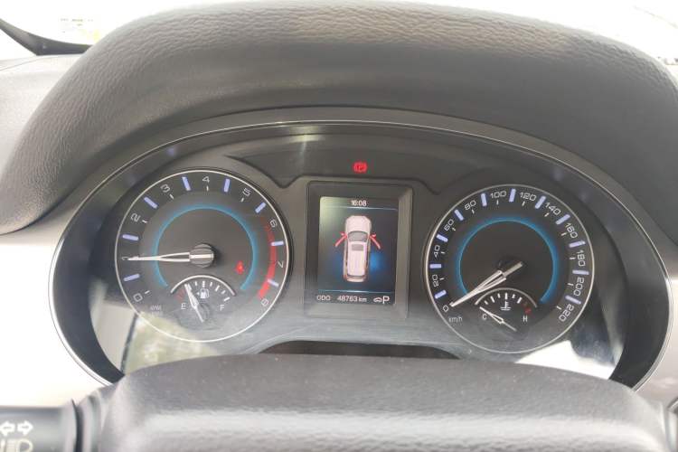 Used Haval H2 2017 Red-Label 1.5T Automatic Two-Wheel Drive Luxury Model Instrument Cluster