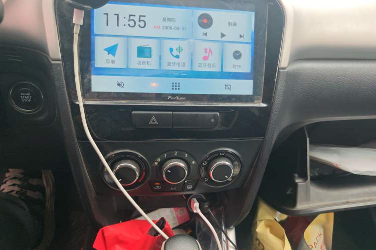 Used Suzuki Vitara 2016 1.4T Automatic Two-Wheel Drive Elite Model Audio And AC Panel