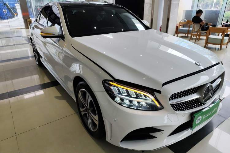 Used Mercedes-Benz C-Class 2021 C 260 L Sport Edition Front Right 45 Deg