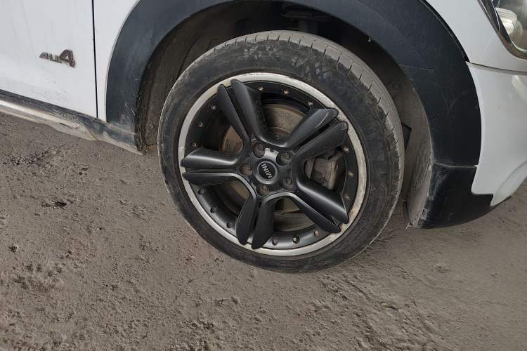 Used MINI Countryman 2015 1.6T COOPER S ALL4 Limited Edition for Tibet Expedition