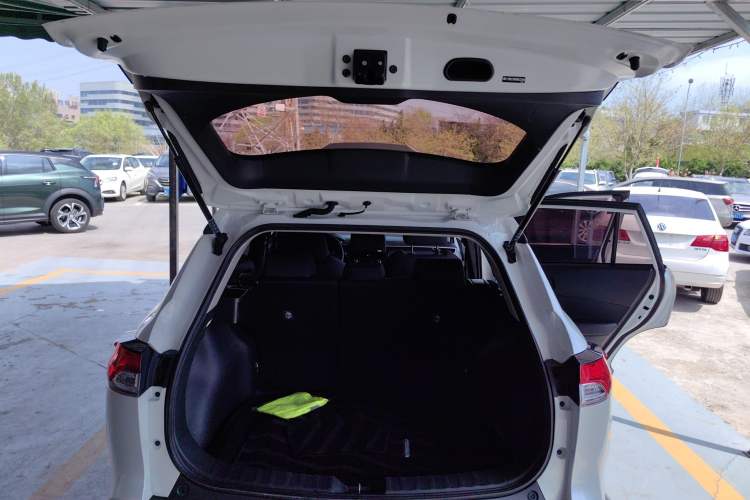 Used Toyota Corolla Cross 2022 2.0L Elite Edition Trunk