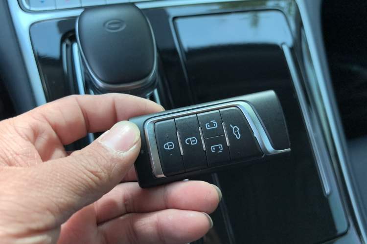 Used GAC Trumpchi M8 2023 Lingxiu Series 390T Prestige Edition Vehicle Key