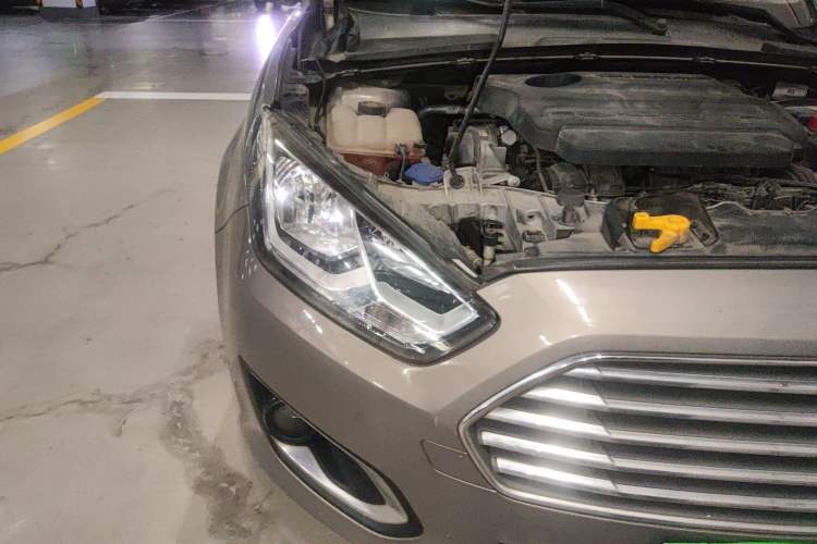 Used Ford Escort 2015 1.5L Automatic Fashion Model