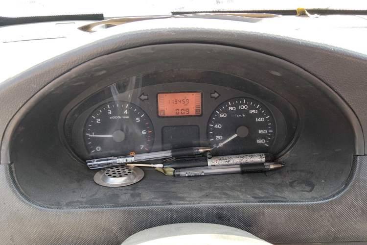 Used Wuling Rongguang 2011 1.2L Base Version
