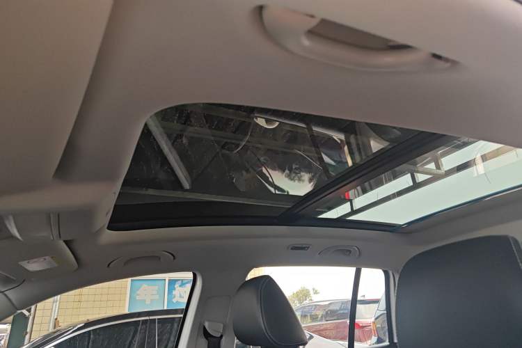 Used Volkswagen Tiguan L 2017 300TSI Automatic Two-Wheel Drive Silk Road Comfort Edition