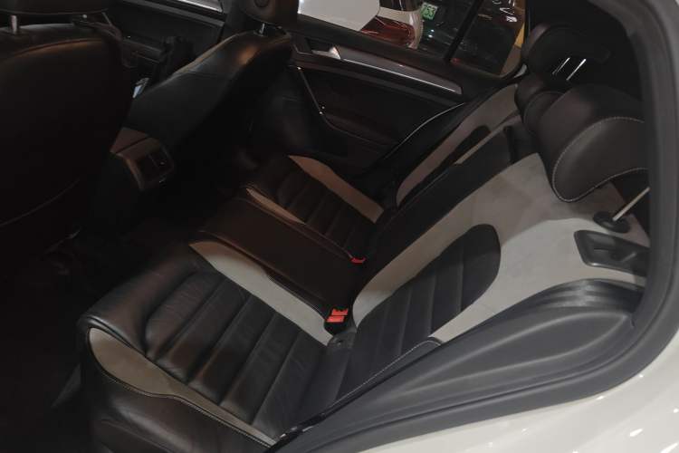 Used Volkswagen Golf 2017 280TSI Automatic R-Line Million-Vehicle Commemorative Edition