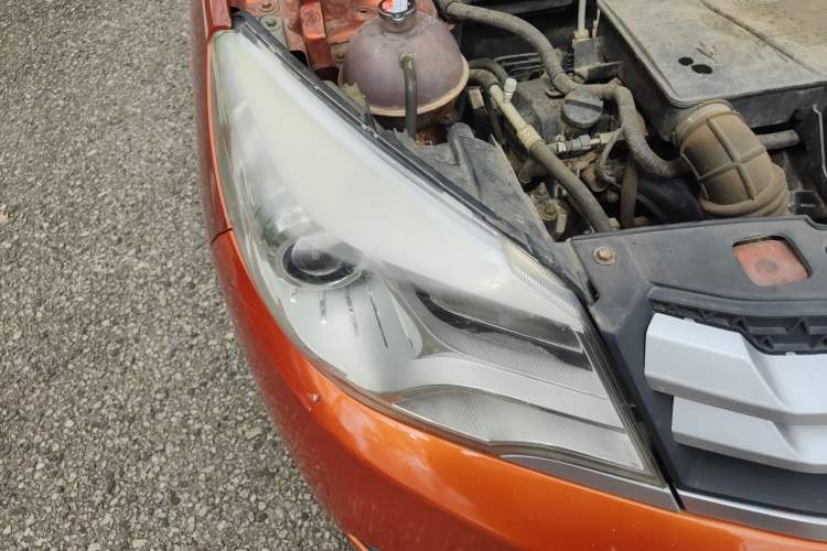 Used Jinbei 750 2015 1.5L Comfort Model Right Front Headlight