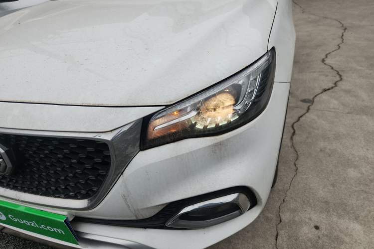 Used MG HS 2019 20T Manual Two-Wheel Drive Luxury Edition China VI Standard
