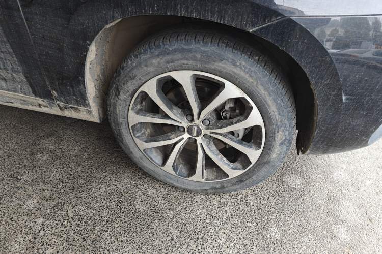 Used Wey VV7 2017 2.0T Ultra-Luxury Version Right Front Wheel Hub