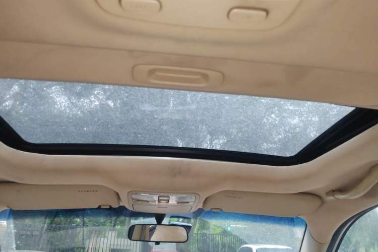 Used Hyundai Tucson 2009 2.0L Automatic Two-Wheel Drive with Sunroof
