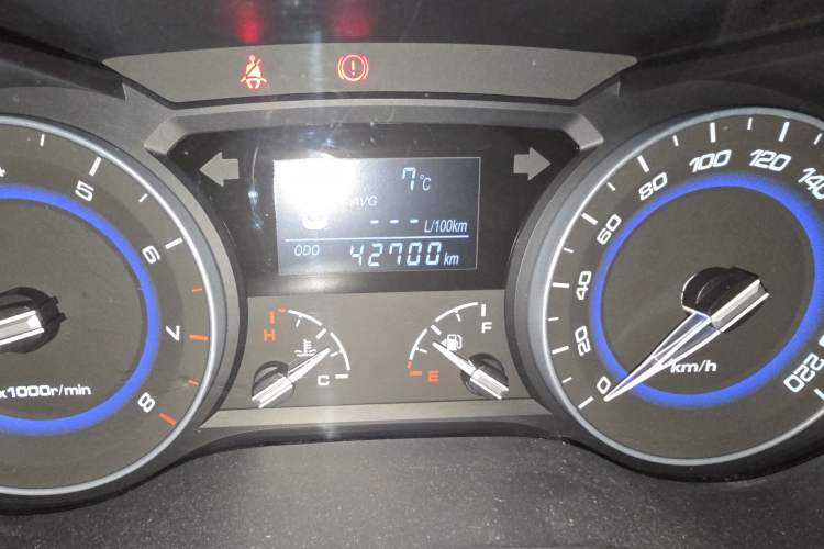 Used CHANGAN Alsvin V7 2015 1.6L Manual Enjoyment Model China IV Standard