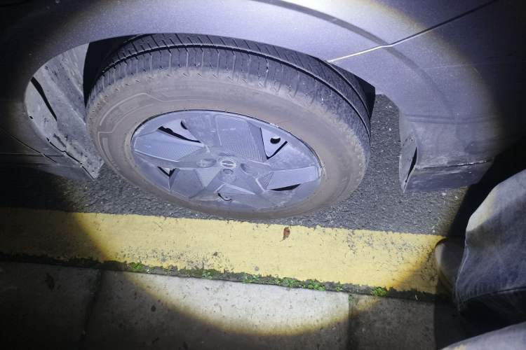 Used BYD e2 2023 Comfort Model Right Front Wheel Hub