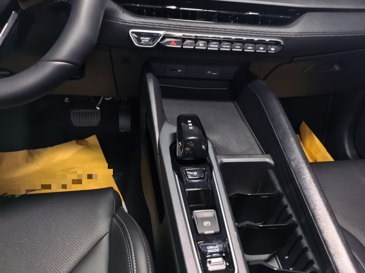 Geely Auto Binray 2024 Binrui COOL 1.5T DCT Longteng Edition — снимка 16