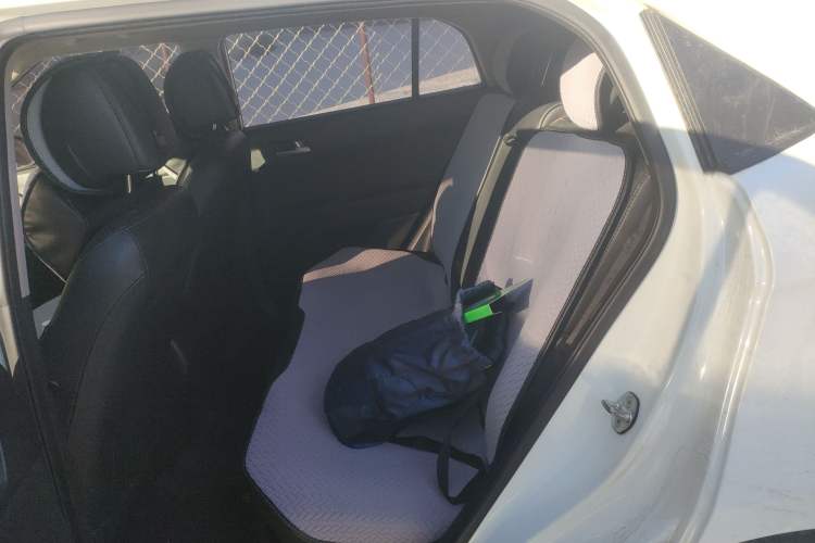 Used Hyundai ix25 2015 1.6L Automatic Two-Wheel Drive Smart GLS Trim Left Rear Seat