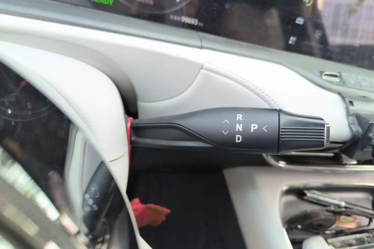 Used VOYAH FREE 2025 318 318 km Rear-Drive Touring Edition Gear Lever