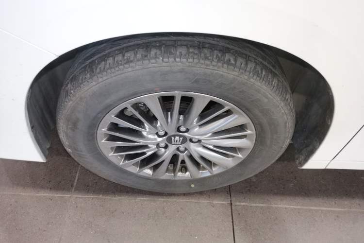 Used Toyota Vellfire 2021 Crown Dual-Engine 2.5L HV Luxury Edition Left Front Wheel Hub