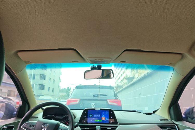 Used Baojun 310W 2017 1.5L Manual Fashion Model China V
