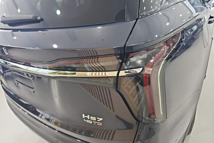 Used Hongqi HS7 2023 2.0T Automatic All-Wheel-Drive Flagship Edition Six Seats