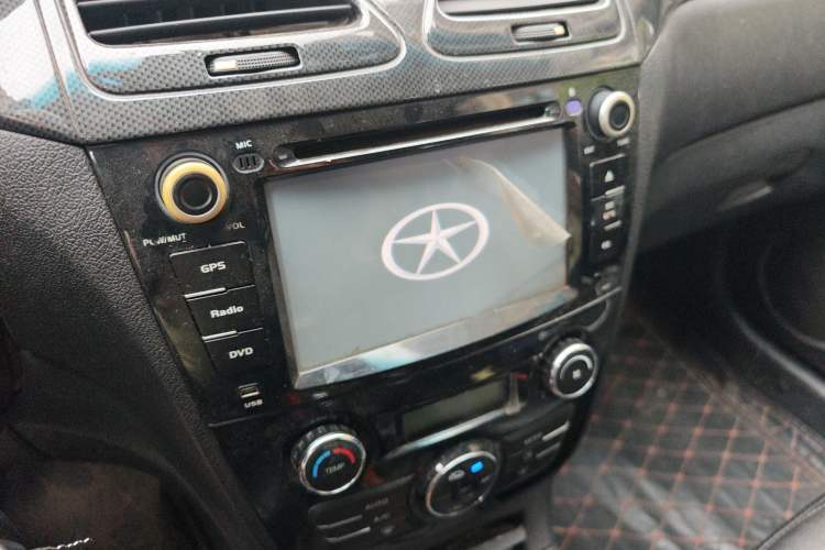 Used JAC Group Heyue 2012 1.5L Manual Luxury Version Audio And AC Panel