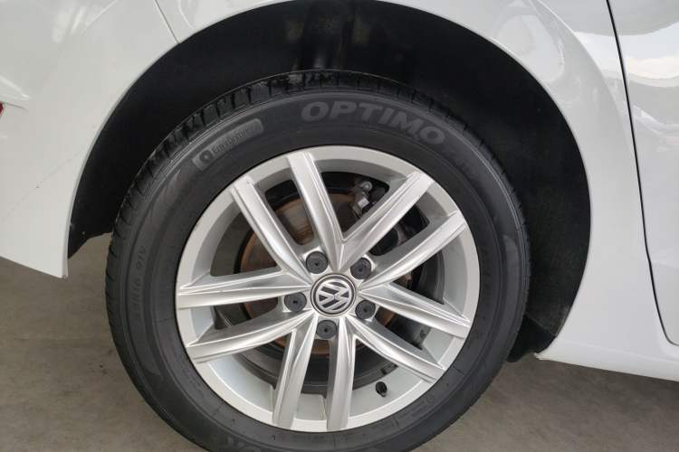 Used Volkswagen Golf Sportsvan 2019 1.6L Automatic Pure Model China V Standard