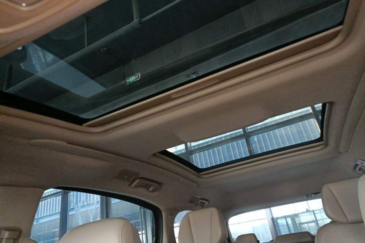 Used Buick GL8 2021 ES Land Cruiser 653T Flagship Model