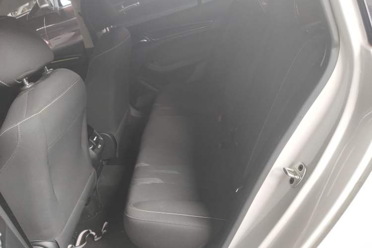 Used Roewe i5 2021 1.5L Manual Platinum Edition