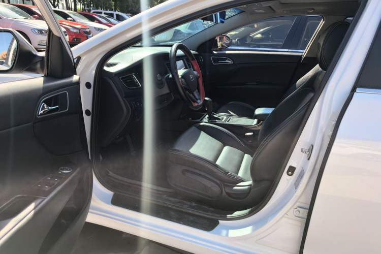 Used Hyundai Mistra 2016 1.6T Automatic Smart GLS
