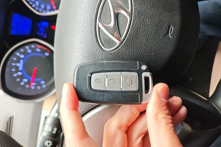 Used Hyundai Elantra (5th Generation / Langdong) 2012 1.6L Automatic Leading Model Vehicle Key