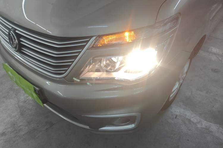 Used FORTHING Lingzhi 2019 M5L 1.6L 7-Seater Base Model China VI Standard