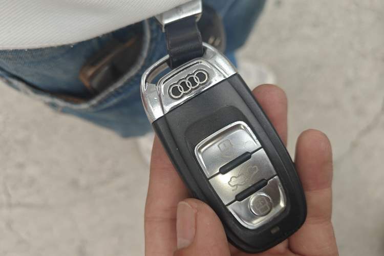 Used Audi A6L 2012 30 FSI Technology Edition Vehicle Key