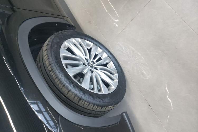 Used Toyota Highlander 2023 2.5L Smart Electric Hybrid Dual-Engine Four-Wheel Drive Prestige Version – 7 Seats
