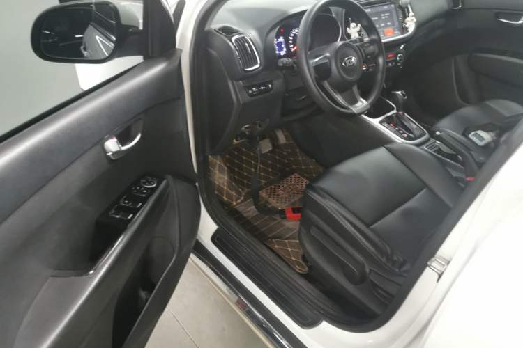 Used Kia KX3 2015 1.6L Automatic Two-Wheel Drive DLX
