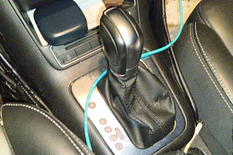 Used Volkswagen Tiguan 2017 300TSI Automatic Two-Wheel Drive Silk Road Comfort Edition Gear Lever