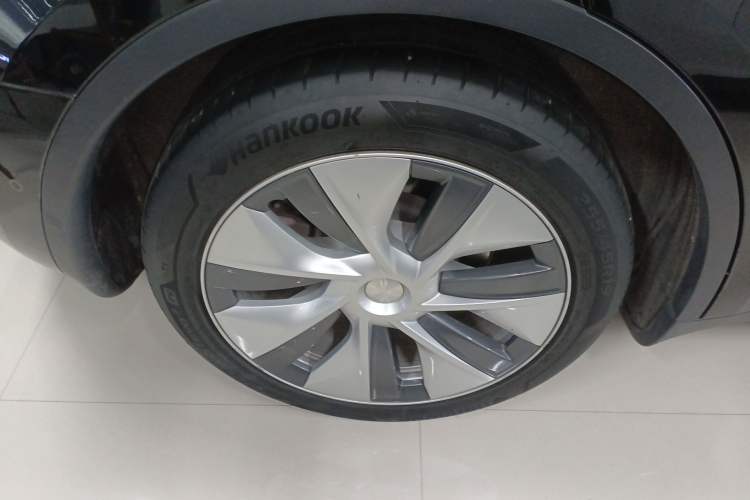 Used Tesla Model Y 2022 Rear-Wheel-Drive Version