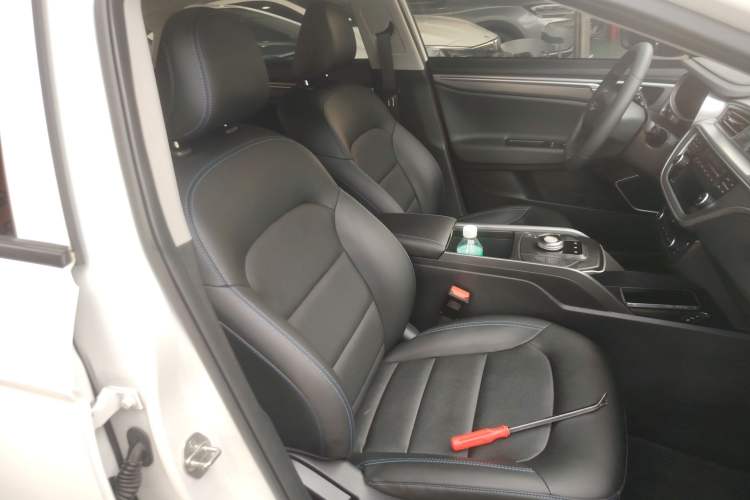 Used Geely Auto Emgrand New Energy 2022 EV Pro Ride-Hailing Version Lithium Iron Phosphate