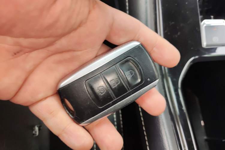 Used Dongfeng Fengon 580 2016 Revised Version 1.5T CVT Luxury Edition