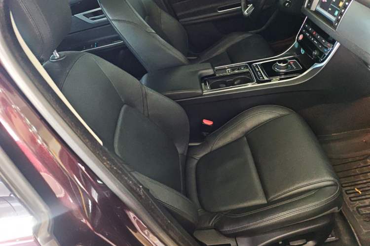 Used Jaguar XFL 2018 XFL 2.0T 200PS Luxury Edition
