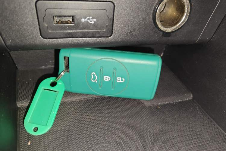 Used Chery Tiggo 3X 2021 PLUS 1.5L CVT "Painkai Red Date" Edition II