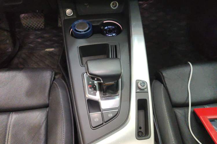 Used Audi A4L 2022 40 TFSI Fashion Dynamic Model
