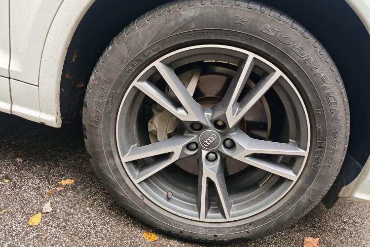 Used Audi Q5L 2018 40 TFSI Prestige Fashion Edition China V Right Front Wheel Hub