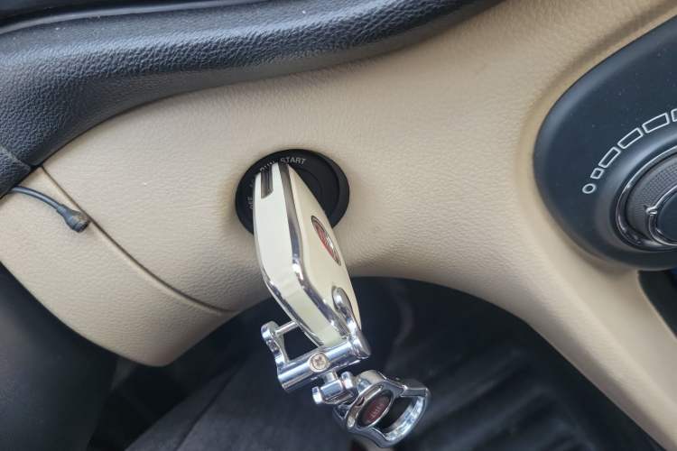 Used Fiat Viaggio 2012 1.4T Automatic Enjoyment Edition
